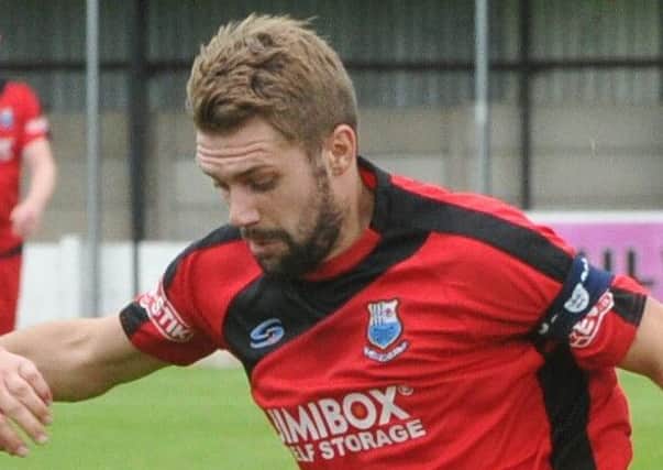 Scorer Alistair Waddecar