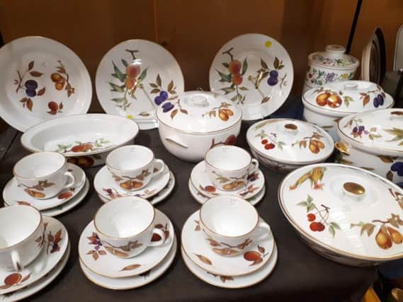 This dinner service is by Royal Worcester