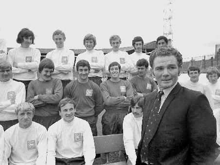 Preston North End manager Alan Ball senior at the 1970/71 squad at the team photocall