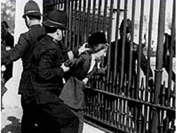 Edith Rigby being arrested by police in 1907