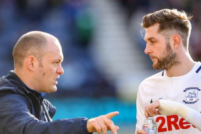 Alex Neil dishes out instructions to Tom Barkhuizen