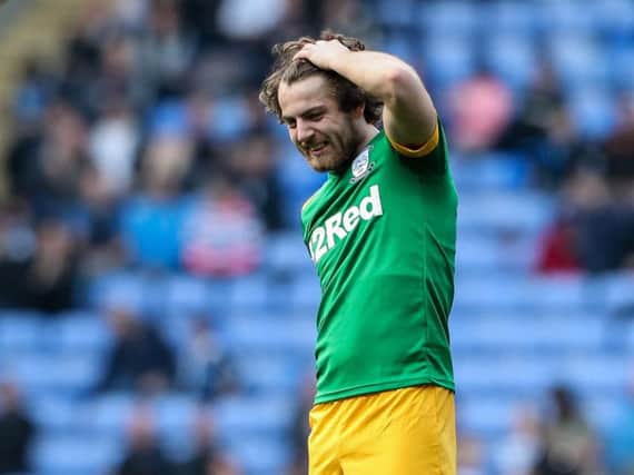 Preston midfielder Ben Pearson struggled with an injury against Reading