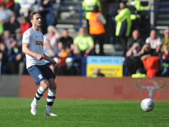Ben Davies in action for Preston against Sheffield United