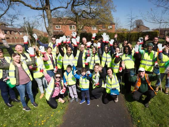 Members of Places for People and volunteers do a litter pick in Ingol
Photo by Chris Bull