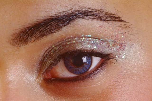 Glitter eye makeup - Photo by PA