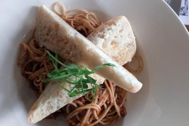 Spaghetti bolognese with garlic ciabatta