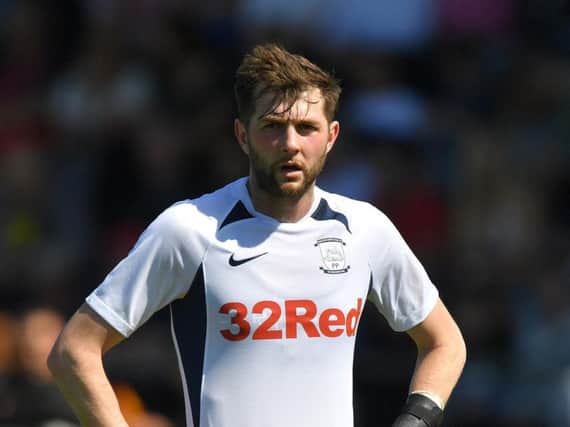 Preston winger Tom Barkhuizen has signed a new contract