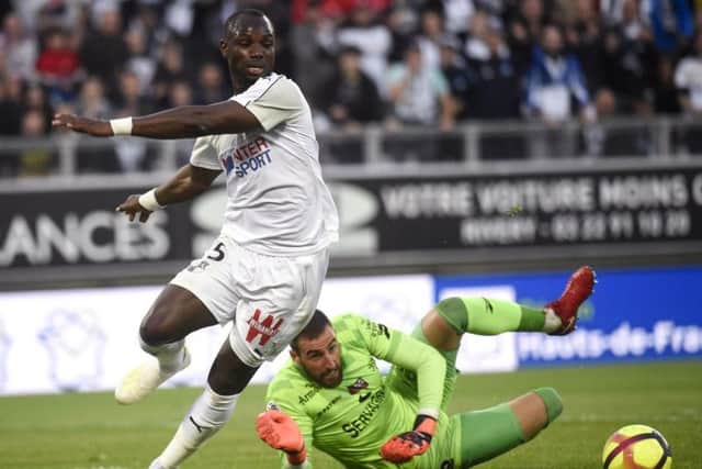 West Brom are said to be lining up a 5m bid for Amiens striker Moussa Konate, who has 32 caps for Senegal. (Football League World)