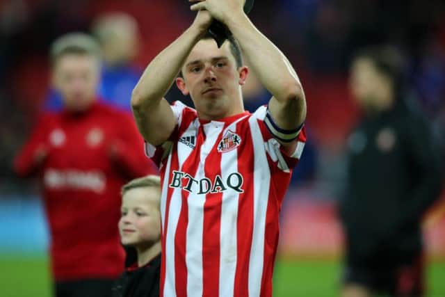 Sunderland are said to have accepted a 400k bid from Hull City for their captain George Honeyman, who is believed to be set for a medical later today. (Sky Sports)