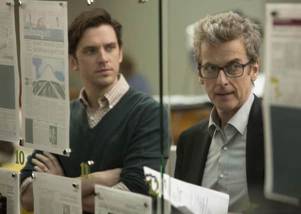 The Fifth Estate: Dan Stevens as Ian Katz and Peter Capaldi as Alan Rushbridger
