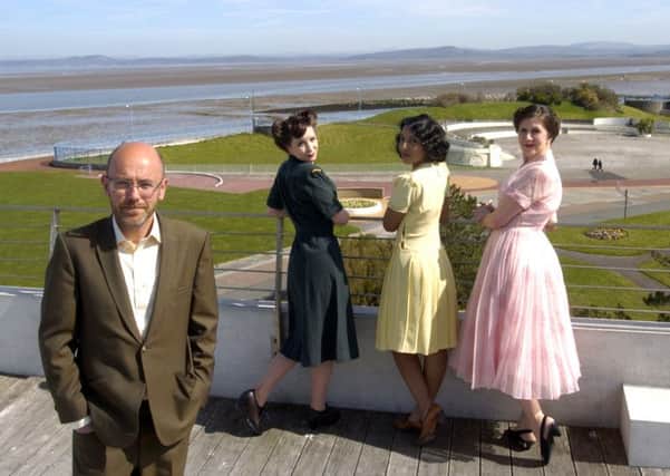 Vintage Festival By The Sea.
Wayne Hemmingway on the roof of The Midland Hotel with models  Annia Zalewski, Yasmin Jaunbocus and  Nancy Miller
