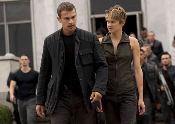 The Divergent Series - Insurgen: Theo James as Tobias "Four" Eaton and Shailene Woodley as Beatrice "Tris" Prior