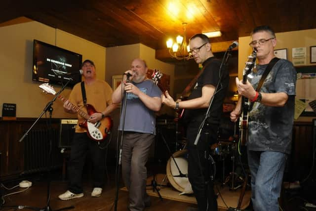 Penwortham Live 2014 Locomotion at The Fleece