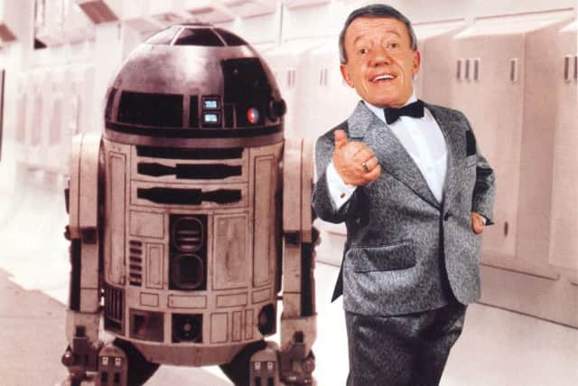 Kenny Baker with R2-D2