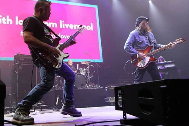 The Icicle Works with Ian McNabb, right