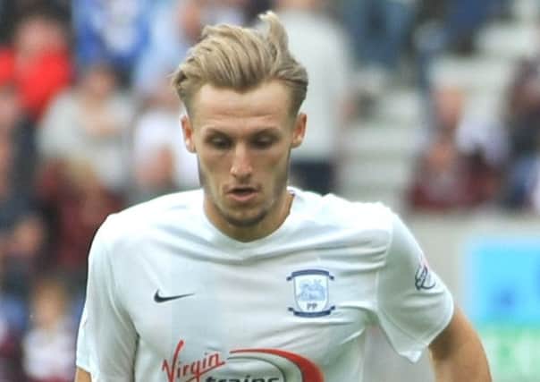 Nick Anderton has agreed to join Barrow after being released by PNE