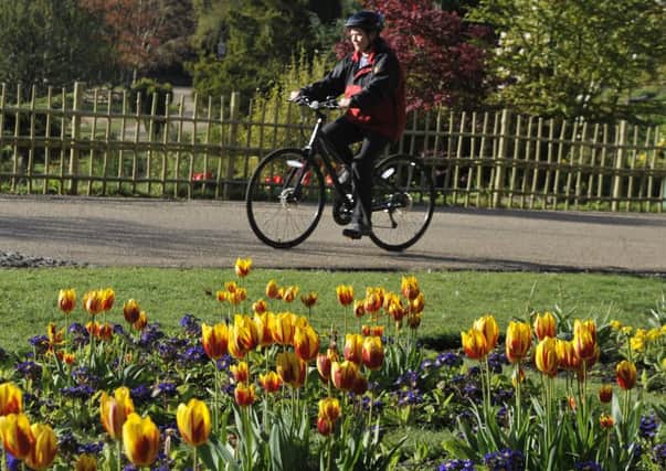 Cycling in Avenham Park