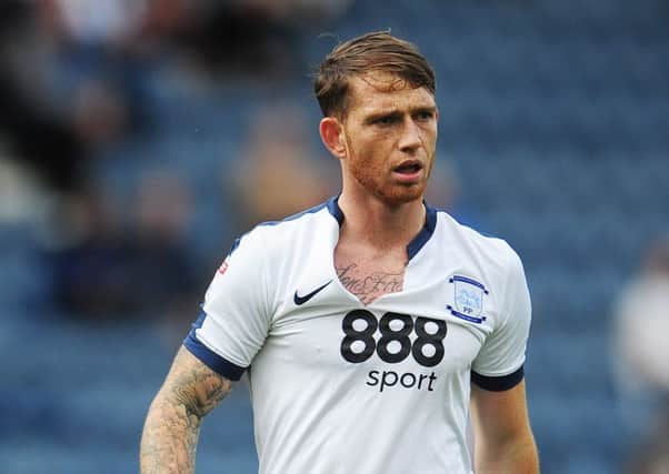 Preston striker Joe Garner is close to joining Rangers