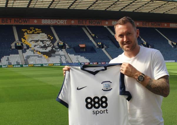 McGeady gets used to his new surroundings at Deepdale (photo: PNE)