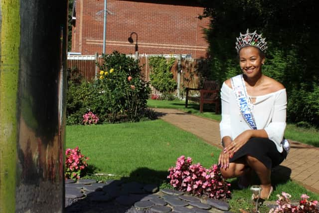 Elizabeth Grant visits Melanie's pebble at Derian House