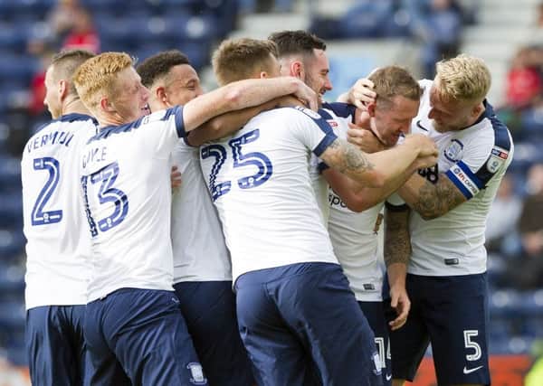 Aiden McGeady (second from right) after scoring against Barnsley