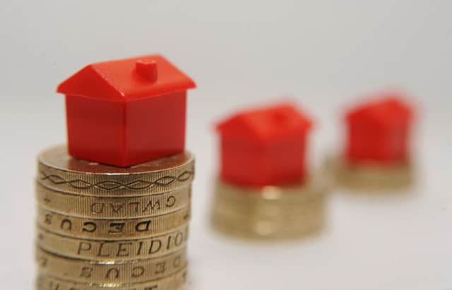 The subprime mortgage scandal is to blame for the financial crisis says a reader