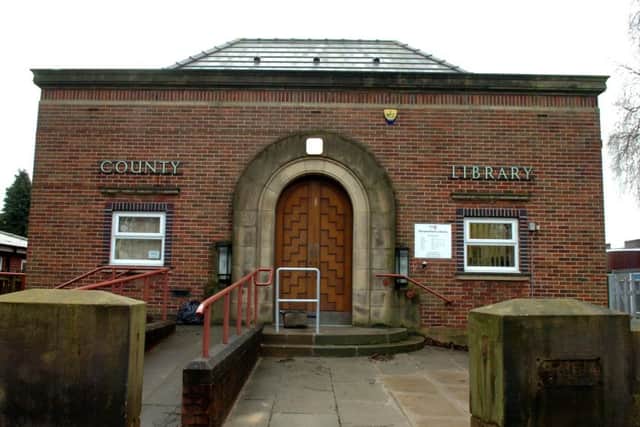 Photo Neil CrossPenwortham library