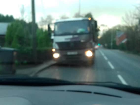 The lorry blocked the lane for over an hour