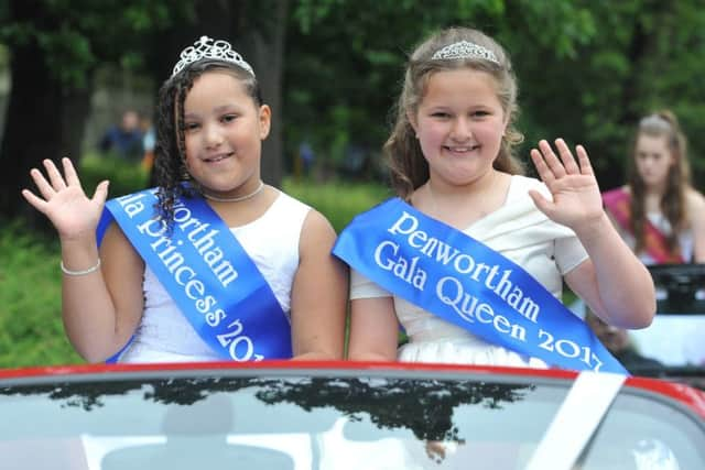 Photo Neil Cross
Penwortham Gala procession
Queen Jessica Ashcroft and Princess Aluna Howden-Green