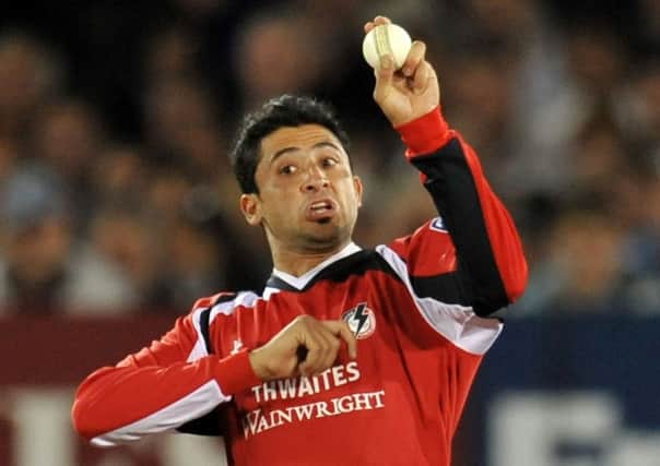 Lancashire expect Junaid Khan to be available for Friday's T20 Roses clash at Old Trafford