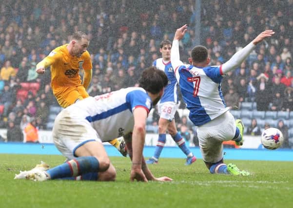Aidan McGeady scores the equalising goal at Blackburn  to make the score 2-2 in the third minute of injury time