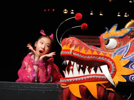 An internationally renowned Chinese art group will perform at the Guild Hall on Tuesday.