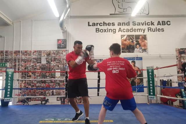 Sparring with Robin Reid.
